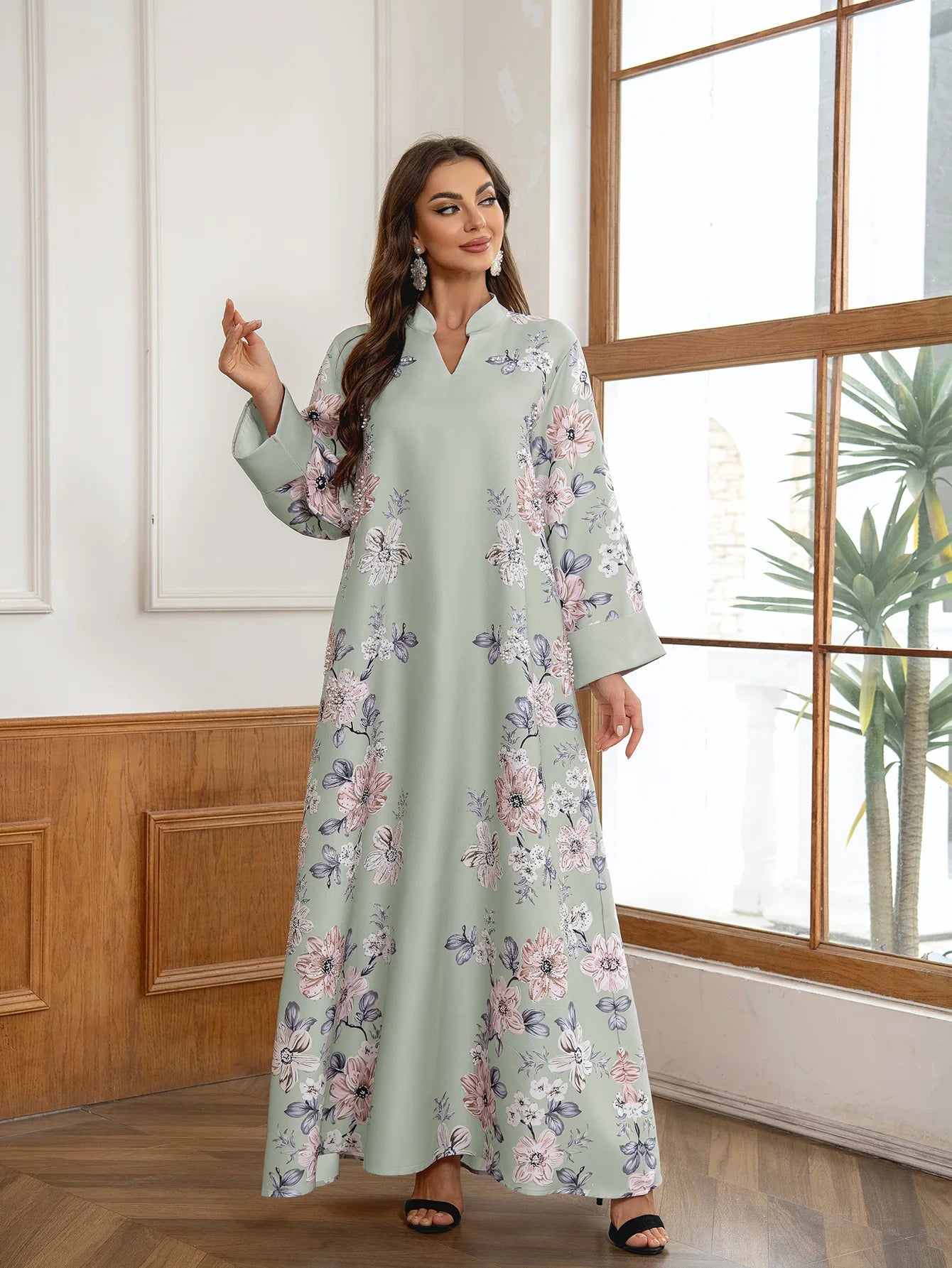 Floral Beaded Chiffon Abaya – Saudi-Inspired Long Robe Dress