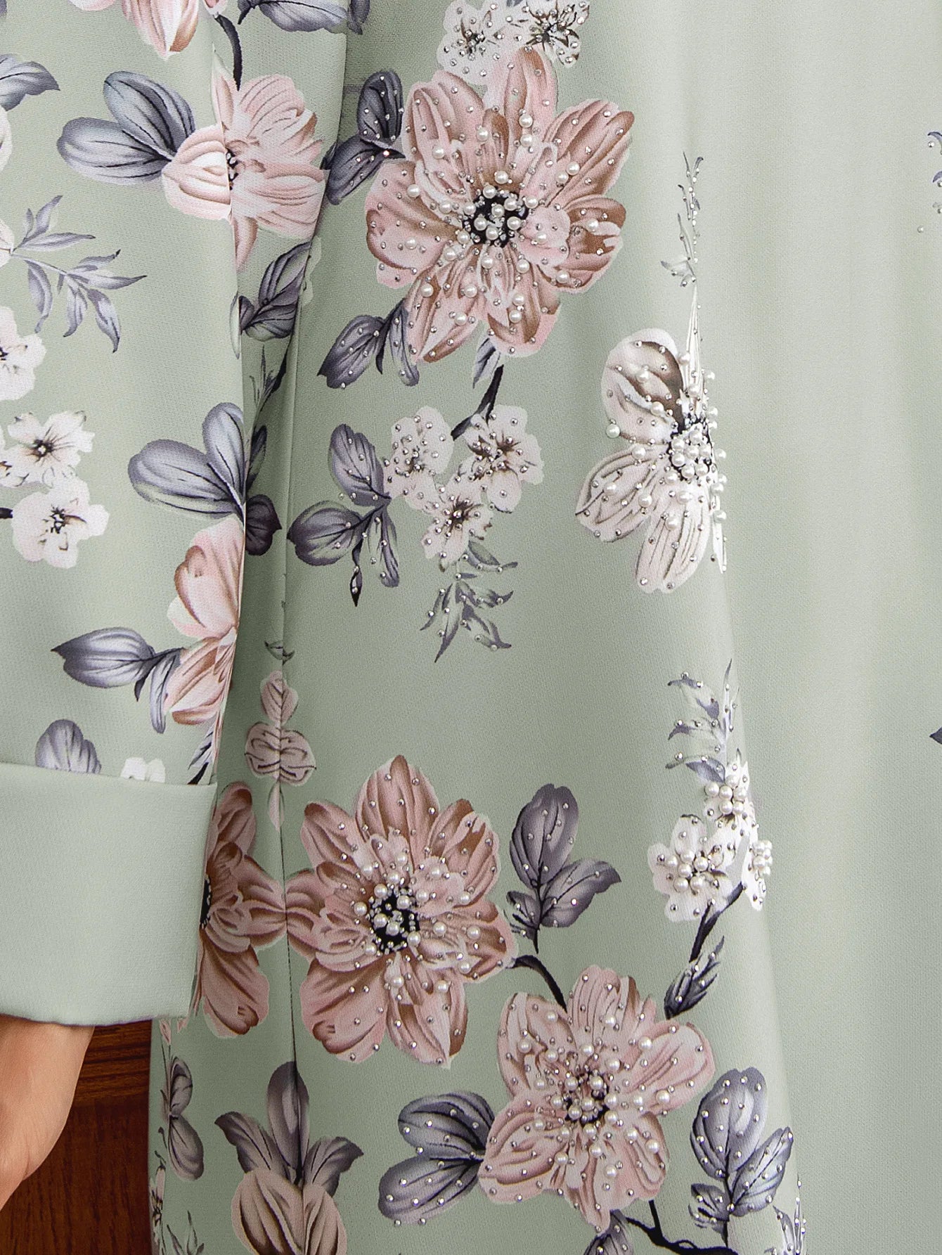 Floral Beaded Chiffon Abaya – Saudi-Inspired Long Robe Dress