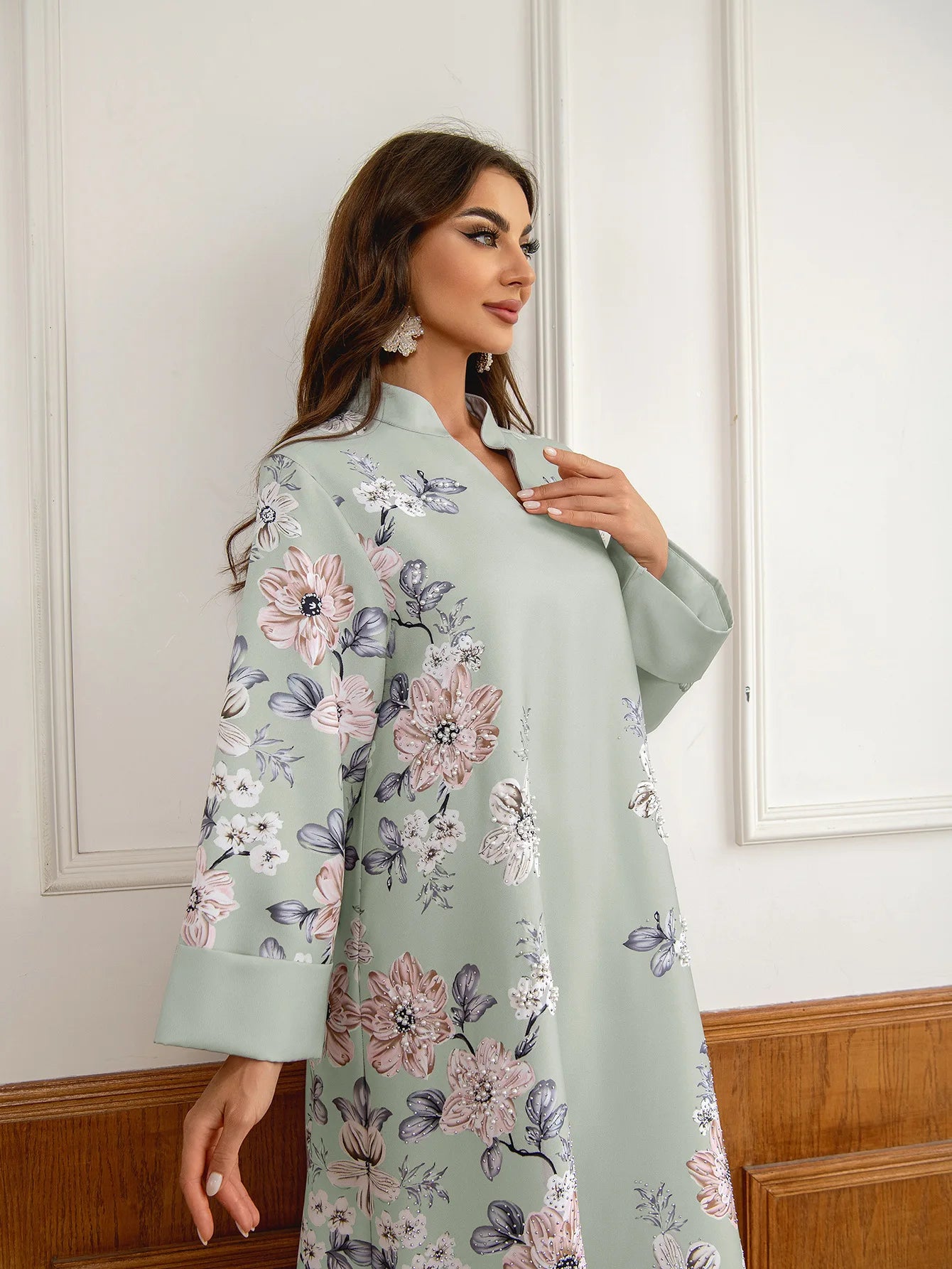 Floral Beaded Chiffon Abaya – Saudi-Inspired Long Robe Dress