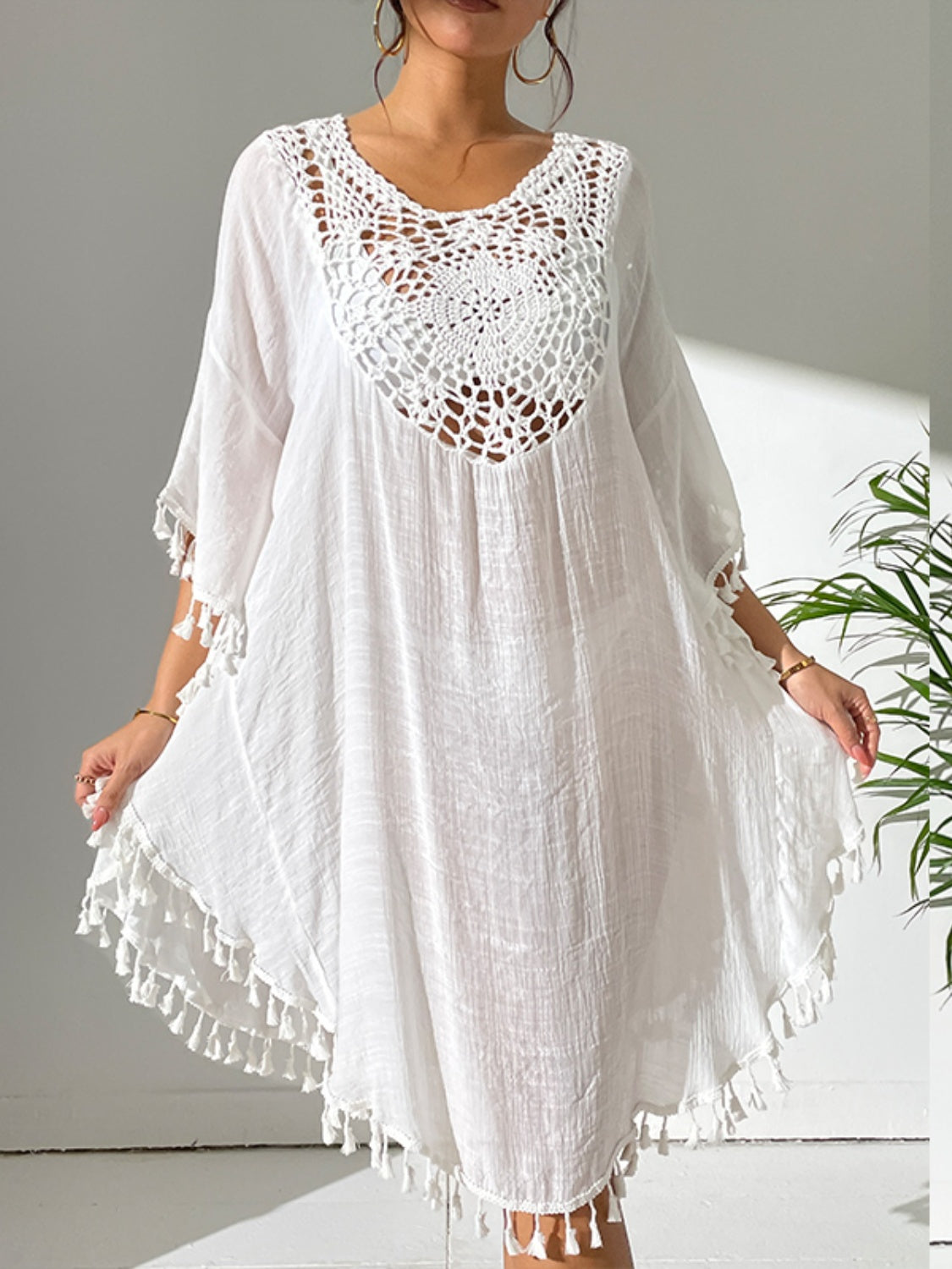 Casablanca Breeze - Tassel Cutout Scoop Neck Cover-Up Dress kufeyeh Casablanca Breeze - Tassel Cutout Scoop Neck Cover-Up Dress kufeyeh