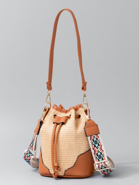 Al-Jafr Heritage | Straw Braided Adjustable Strap Bucket Bag