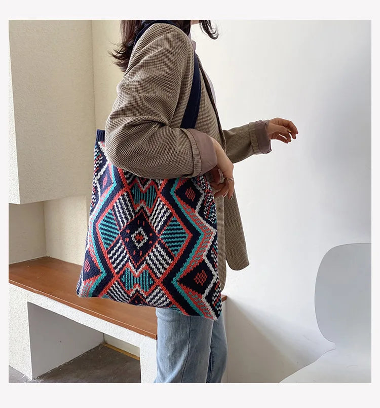 Um Qais Vibes - Woolen Tote Bag