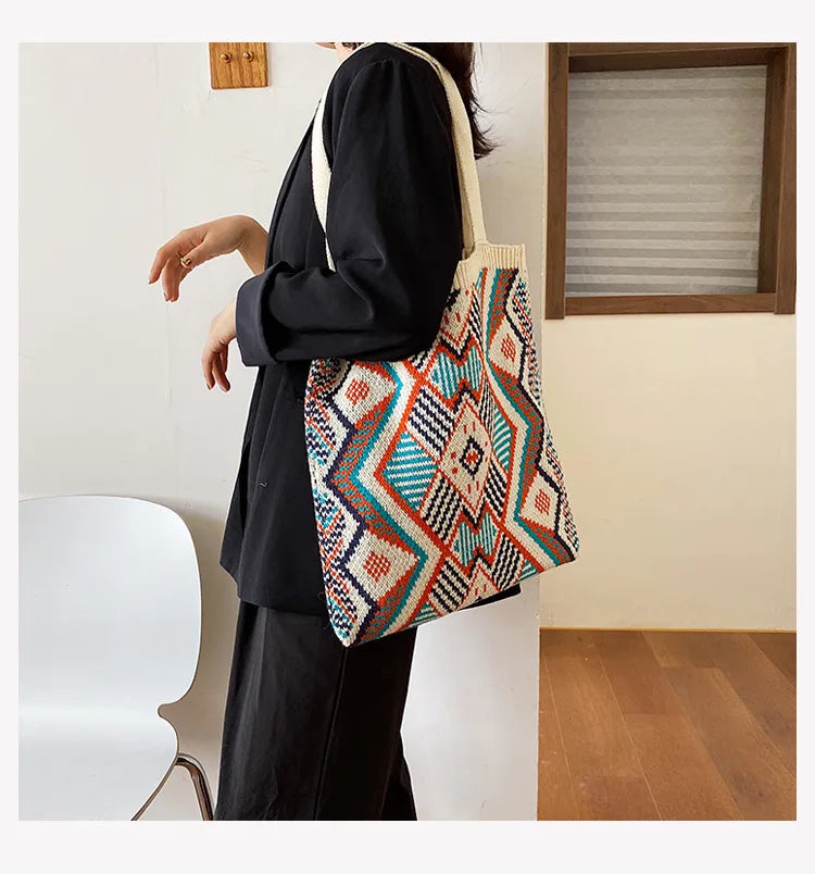 Um Qais Vibes - Woolen Tote Bag